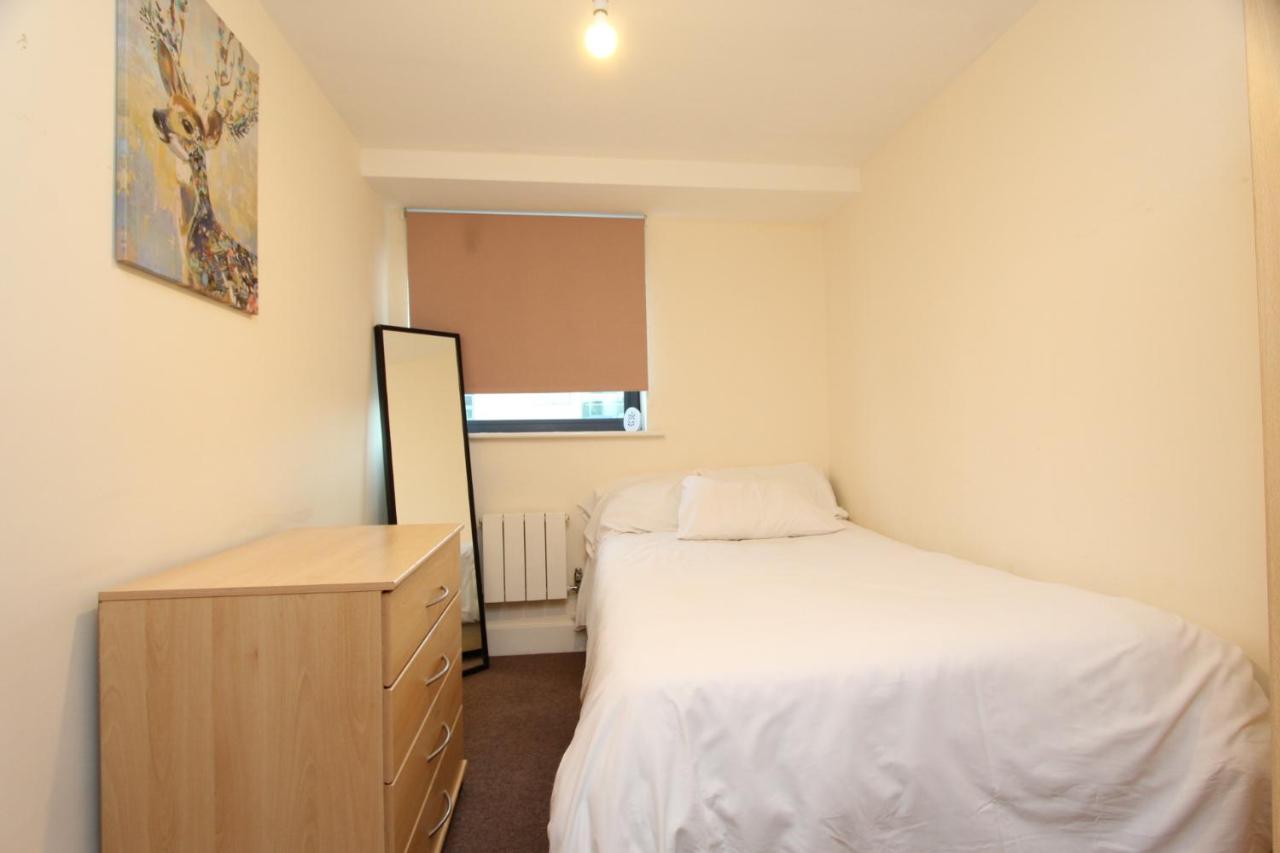 Lovely 2 Bedroom Apartment With Amazing Views In E14 Londres Exterior foto
